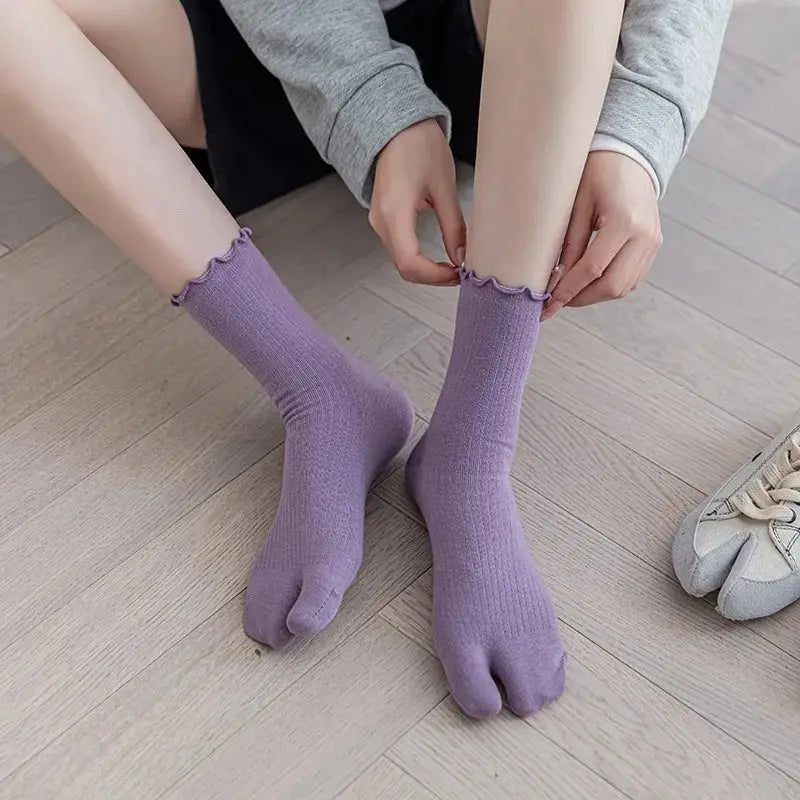Purple Lace Ankle Tabi Socks